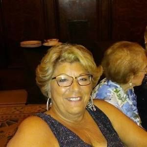 Meet your Posher, Carolyn